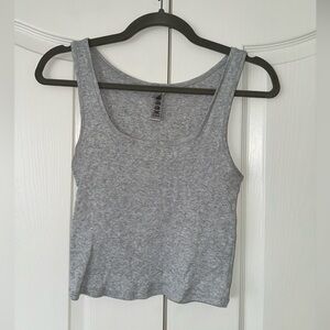skims tank top size xl